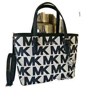 NEW WITH TAGS JET SET TRAVEL TOTE
